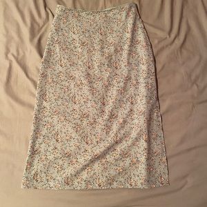 Floral midi skirt with slit
